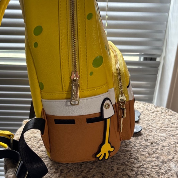 Loungefly SpongeBob SquarePants Mini Backpack - Yellow Brown Red White Black - Picture 4 of 5